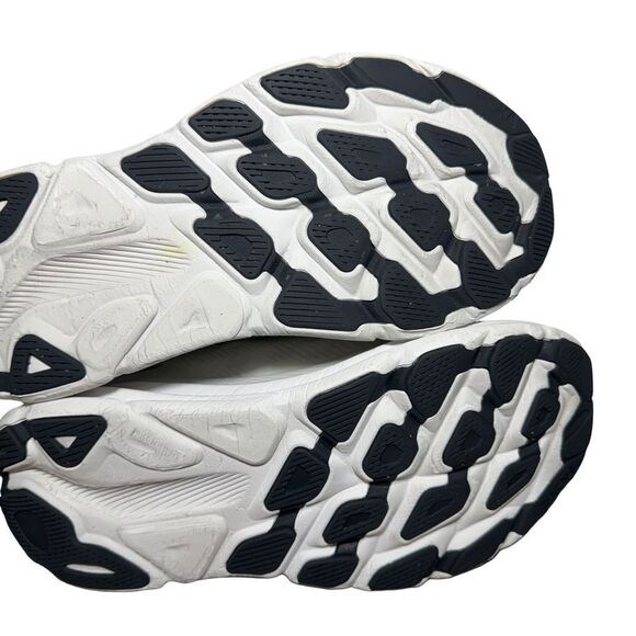 Hoka One One Mens Clifton 9 Gray Athletic Shoes size 9D main image 6